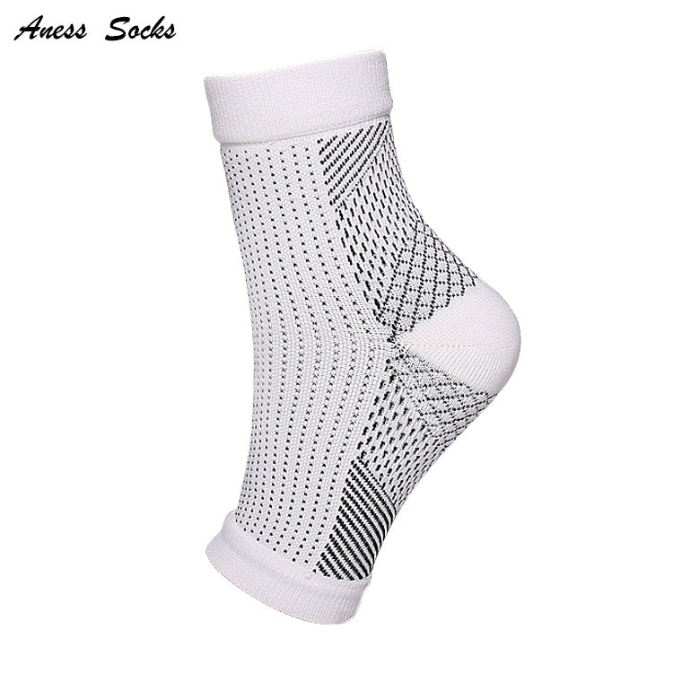 Summer Outdoor Compression Socks with Breathable Design