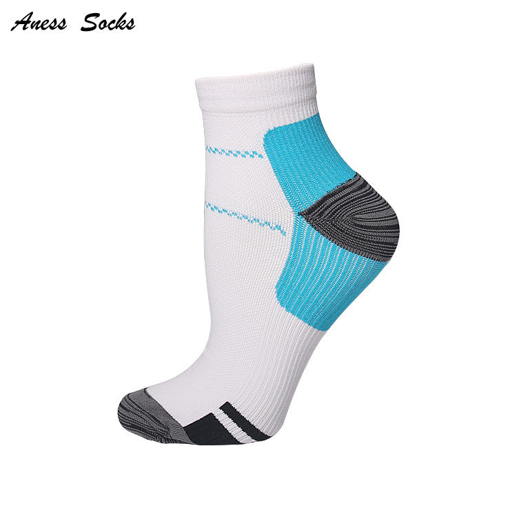 Summer Outdoor Compression Socks with Breathable Design